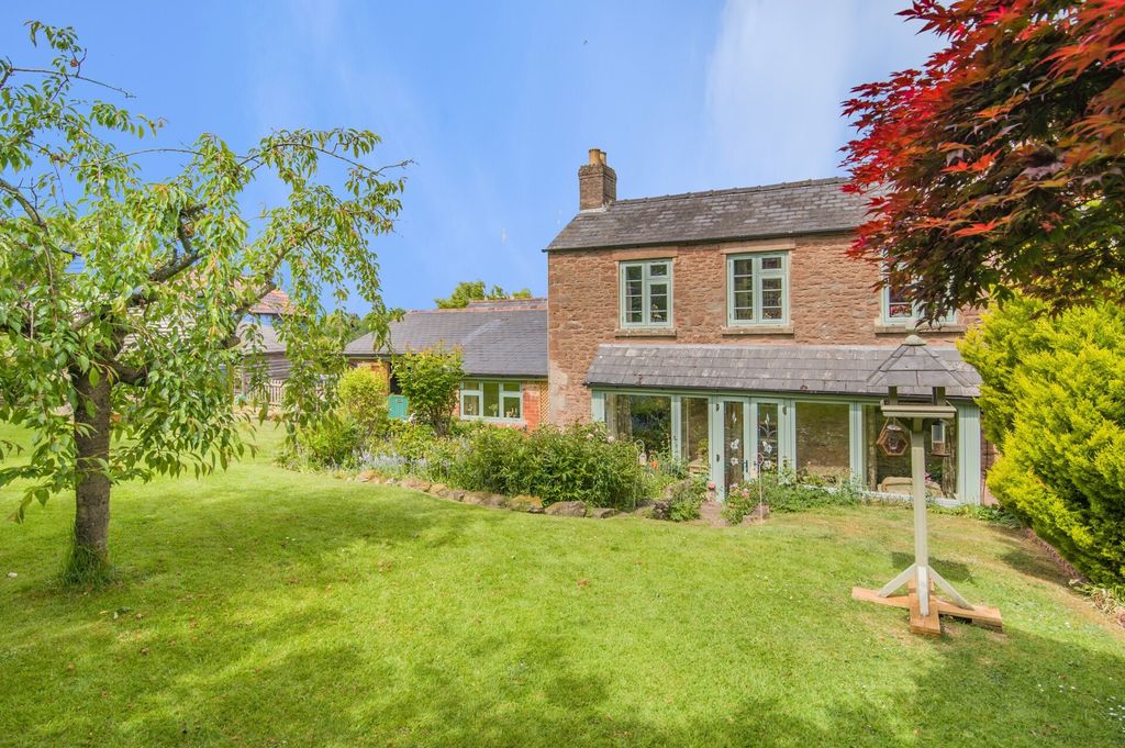 Property photo 1 of 37