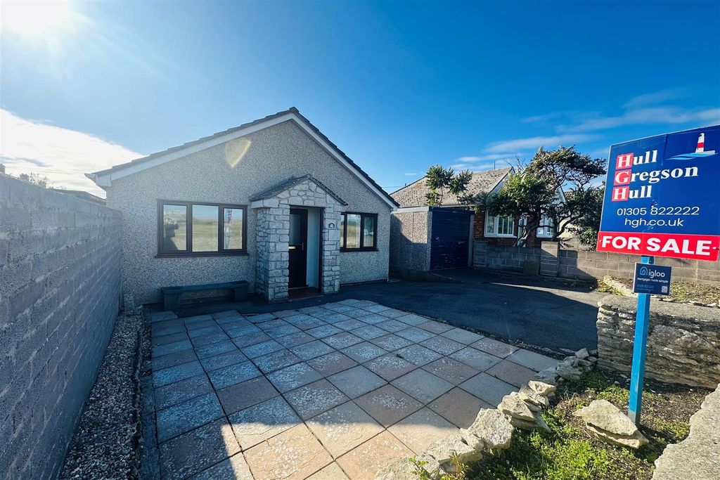 Property photo 1 of 18 1A R.Jpg