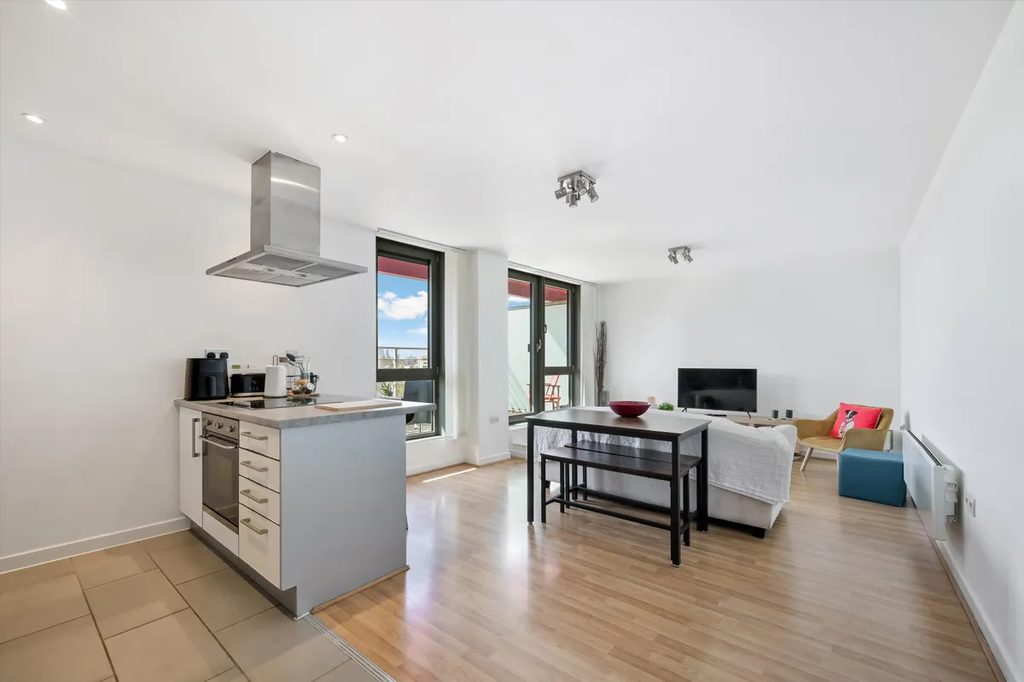 Property photo 2 of 12