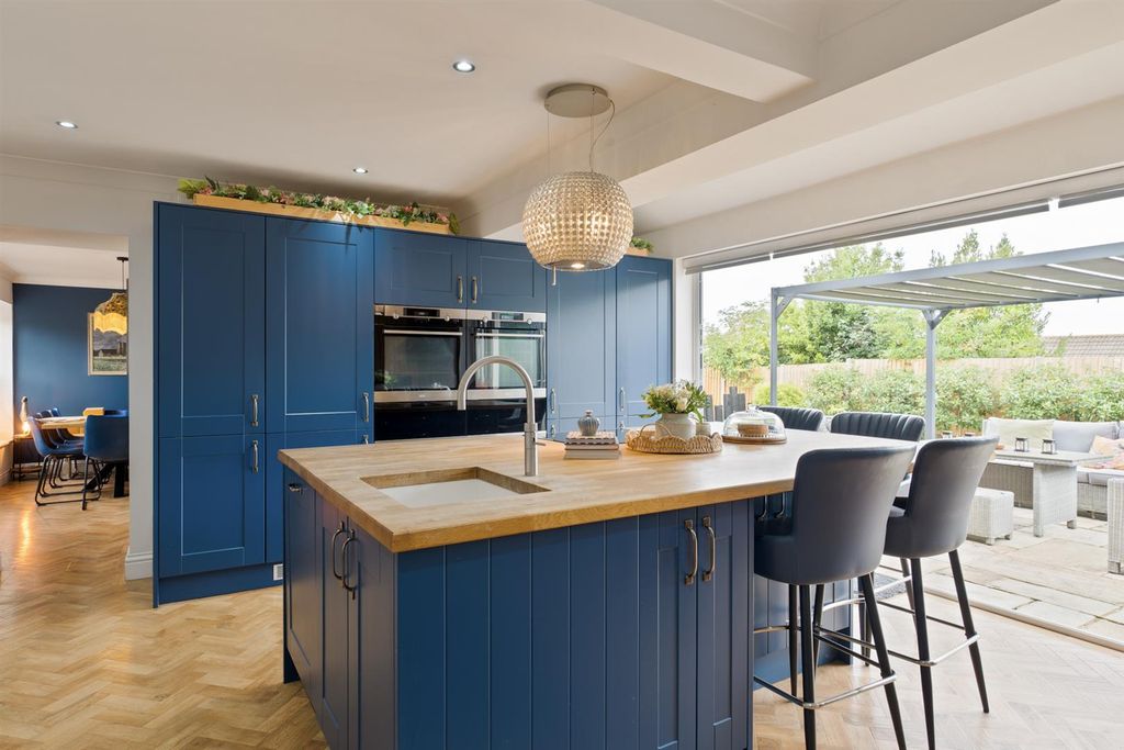 Property photo 3 of 27 Dcs04000 - Edit.Jpg