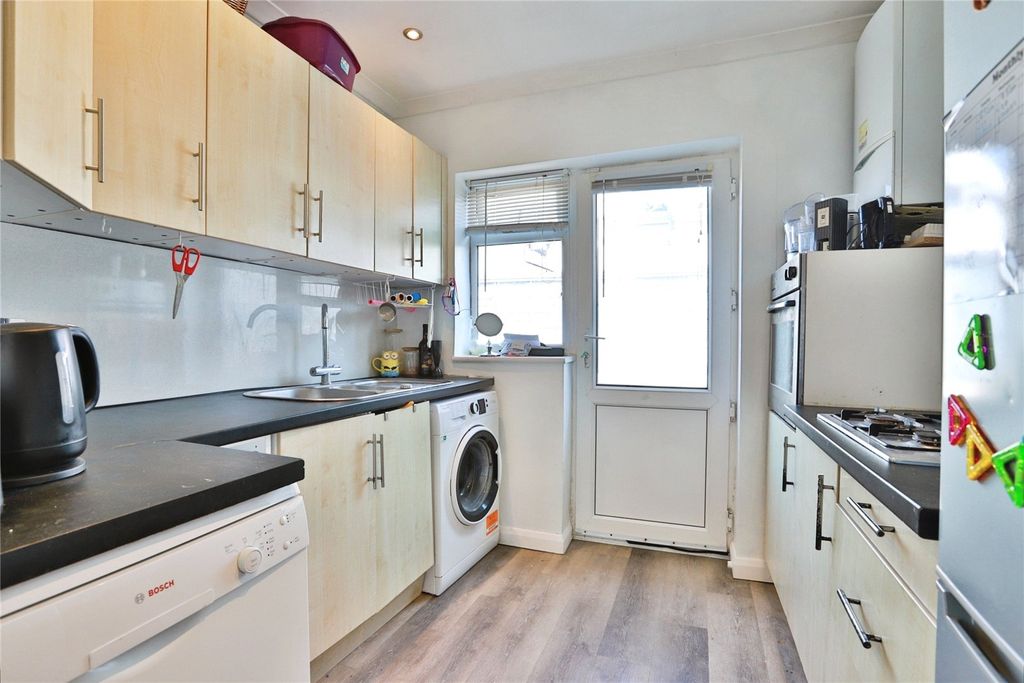 Property photo 3 of 11 Picture No. 04