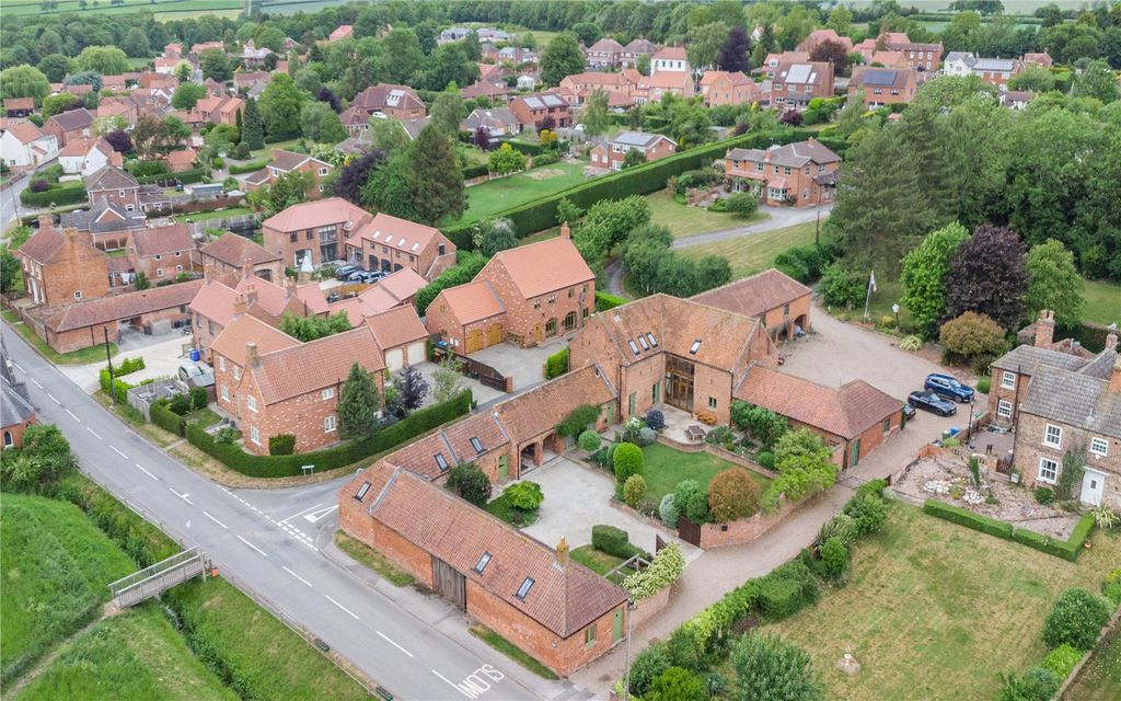 Property photo 3 of 21 Aerial View