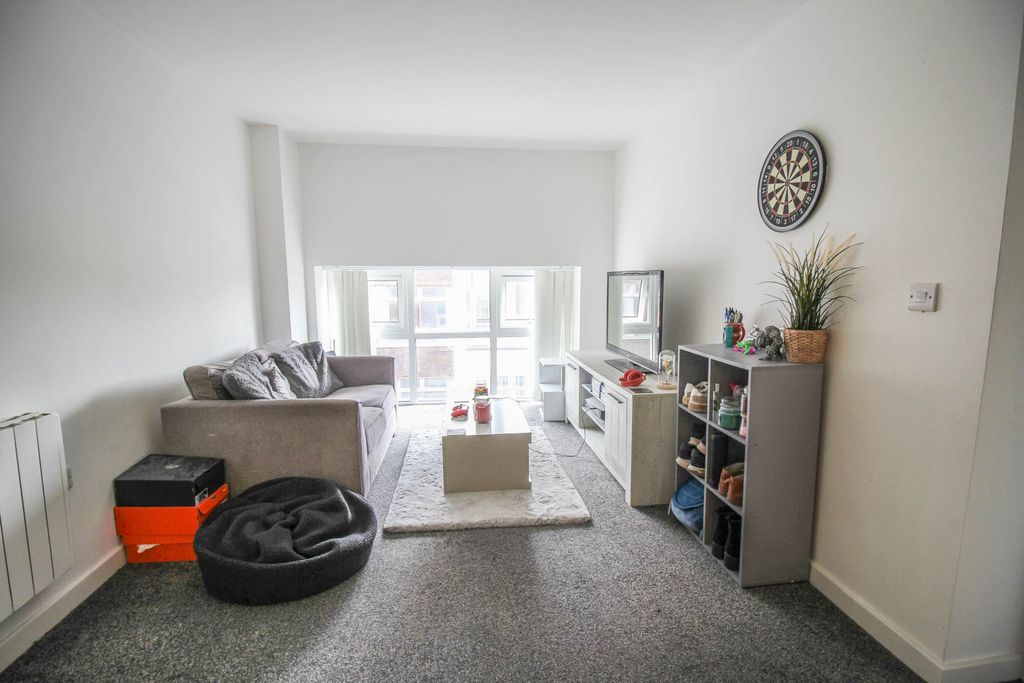 Property photo 2 of 7