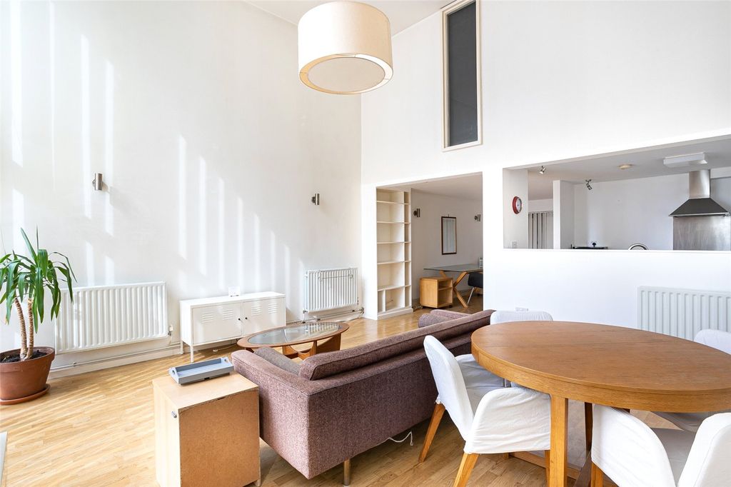 Property photo 3 of 10 Picture No. 07