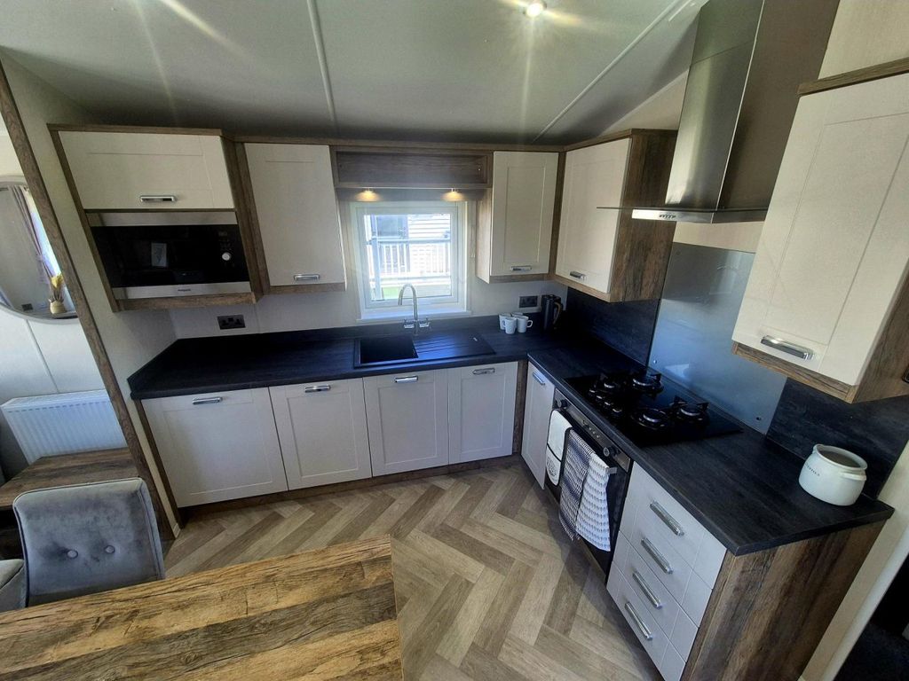 Property photo 3 of 7 51d84Eed 984E 499A 90Ae D8F79762A079.Jpg