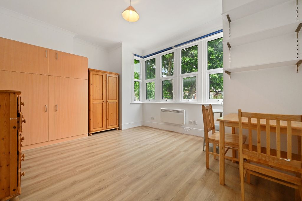 Property photo 3 of 7 Ahcs - Flat 4, 53 Blenheim Gardens - Reception3 (1).Jpg