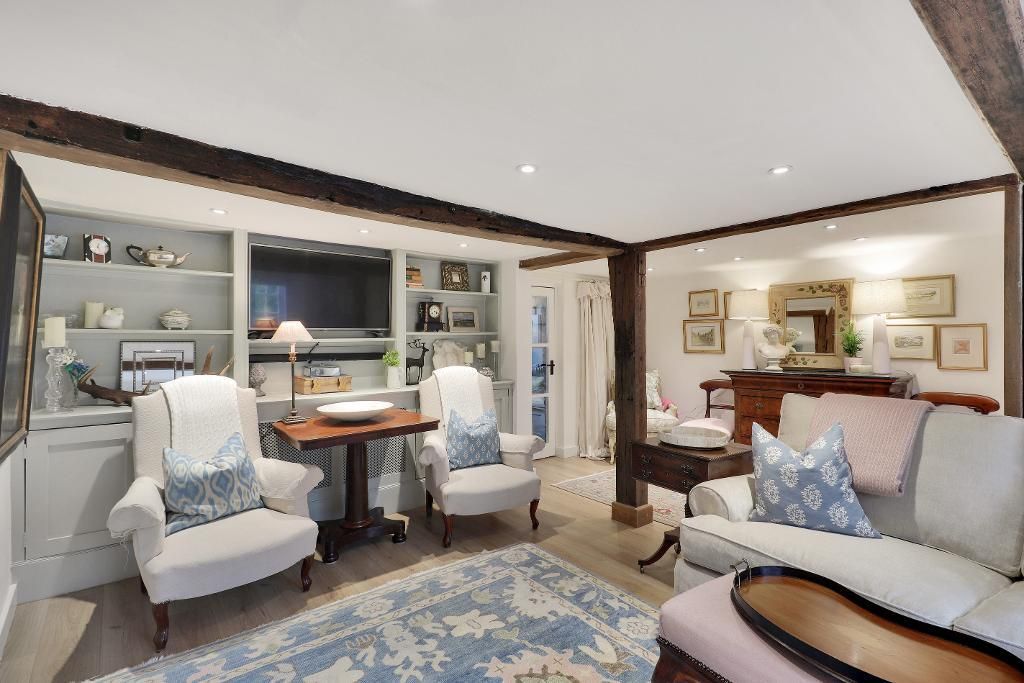 Property photo 2 of 18 Photo 2