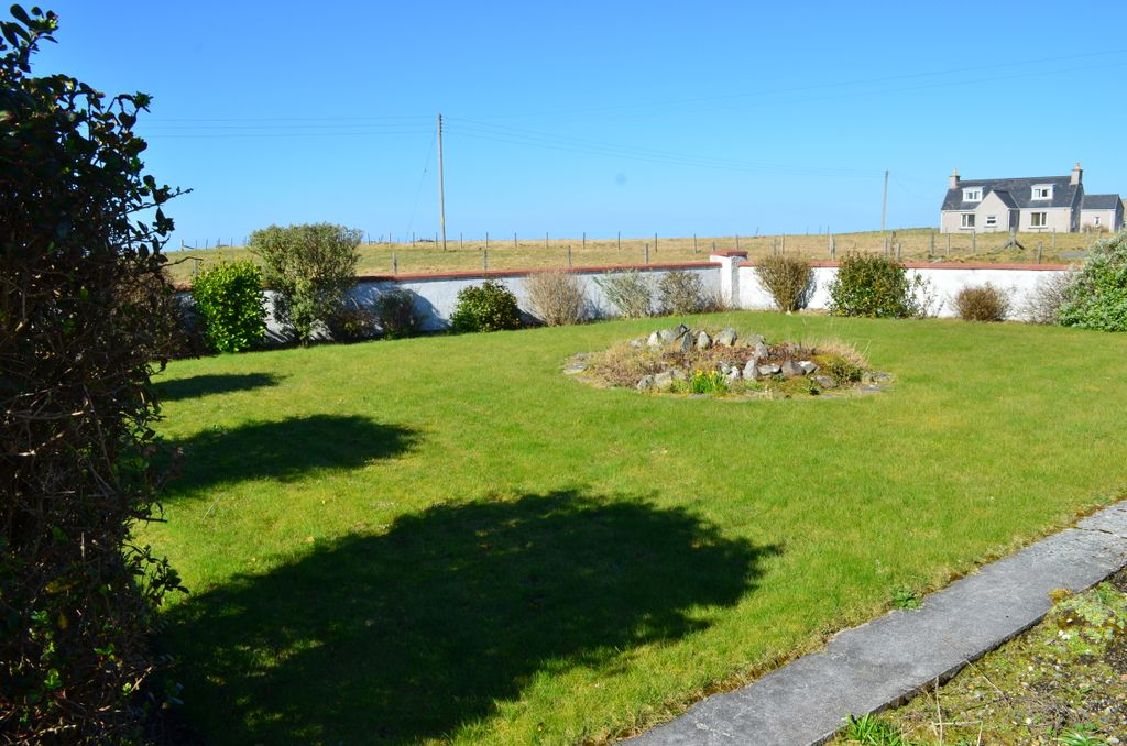 Additional image 4 of 4 bed detached house for saleCross Skigersta Road, Ness HS2