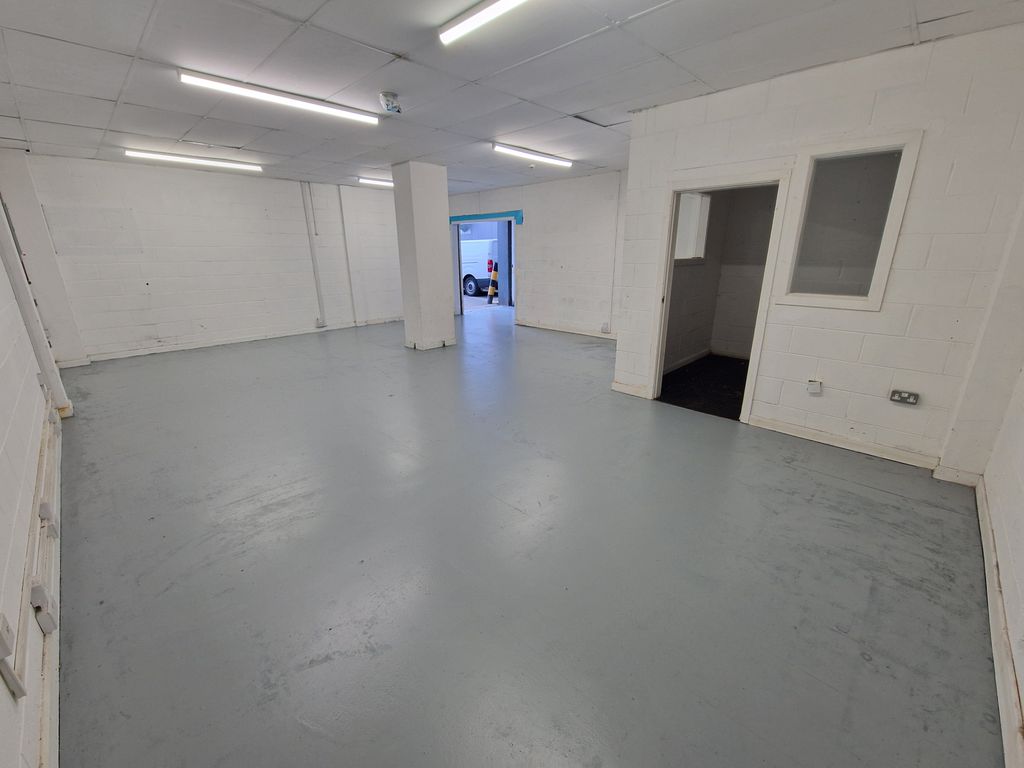 Property photo 1 of 4