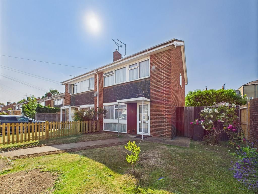 Property photo 2 of 17