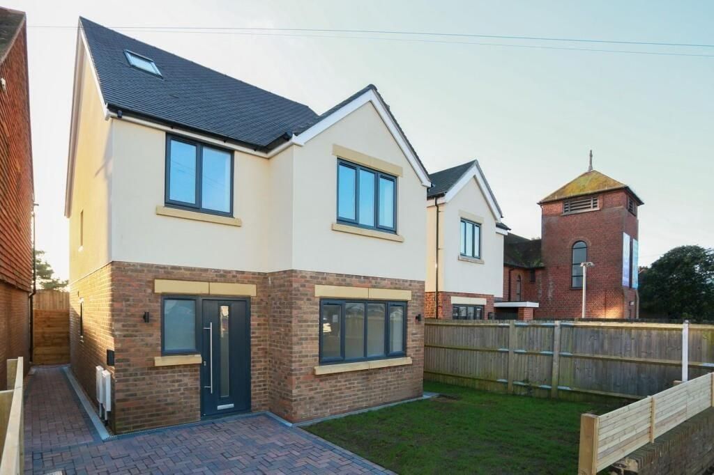 Property photo 1 of 13 12571_91De90c9-4B4A-4079-9F14-7F2E3Fe3F27A_Img_00_
