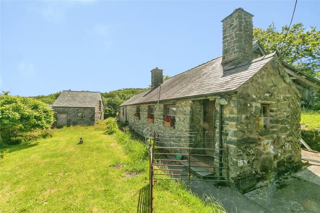 Property photo 2 of 41 Picture No. 42