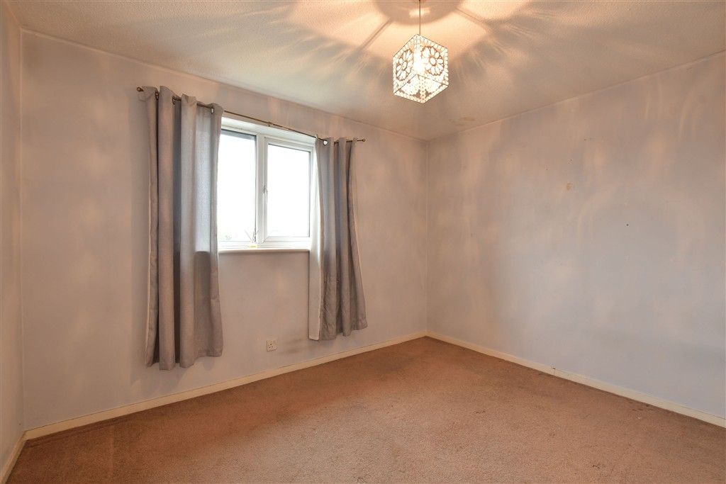 Property photo 1 of 12 Bedroom 1