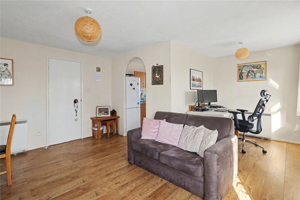 Property photo 3 of 10 Picture No. 06