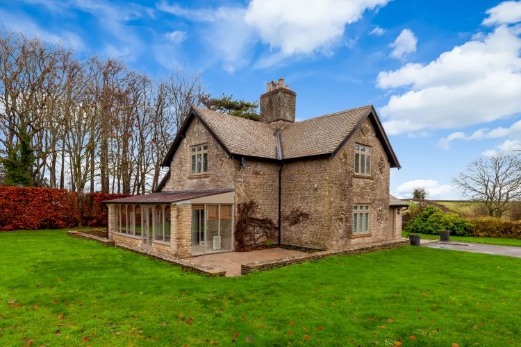 Property photo 1 of 14 309845