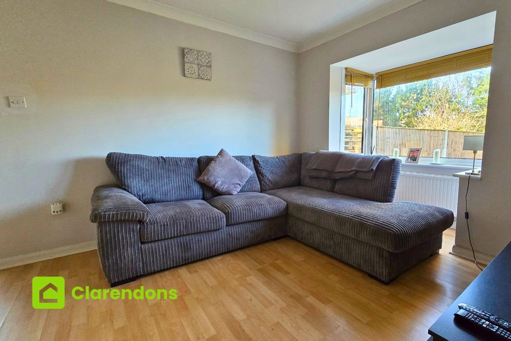 Property photo 3 of 13 7