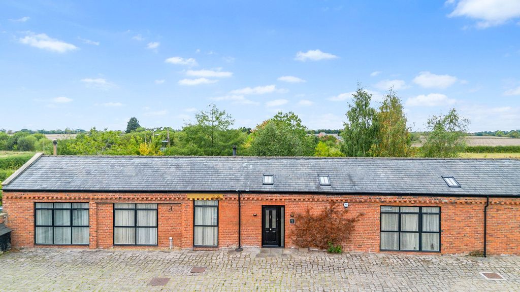 Property photo 1 of 33