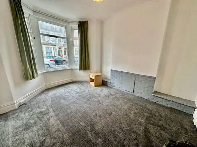 Property photo 3 of 11 Bedroom 2