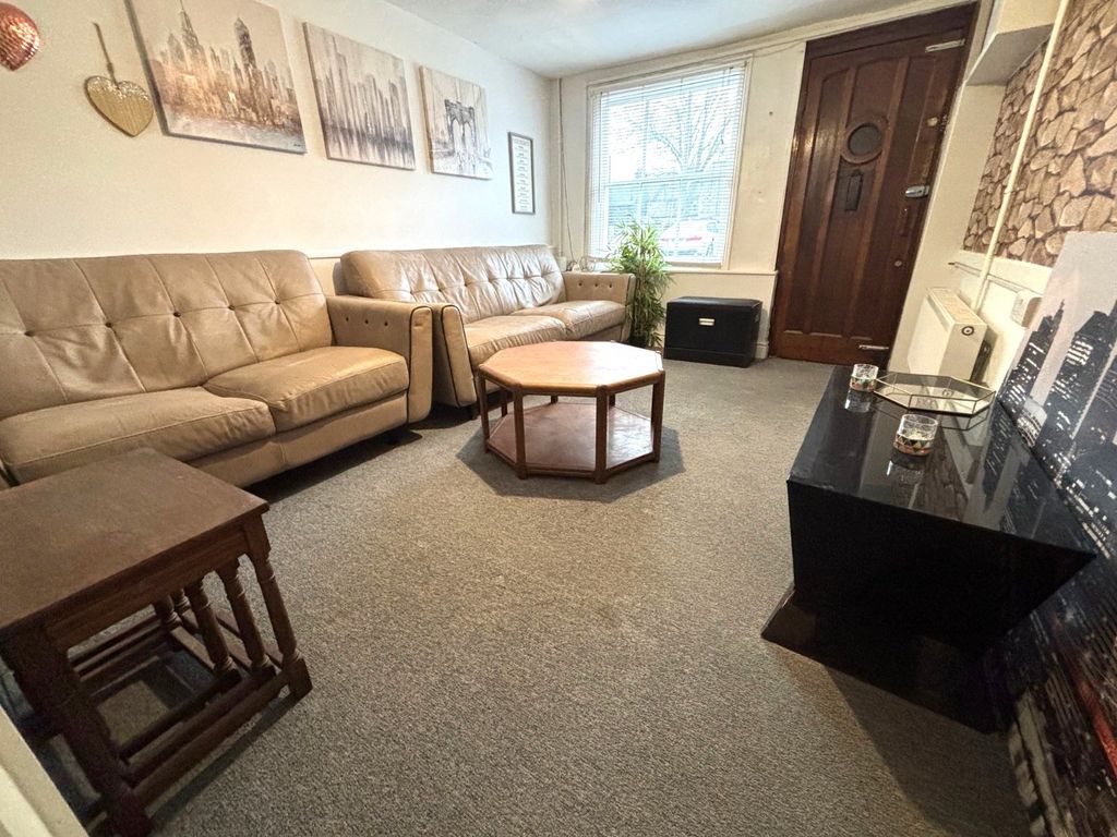 Property photo 2 of 10 Picture 2