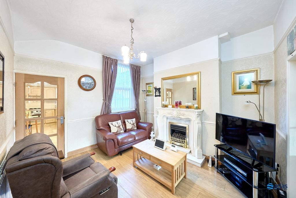 Property photo 2 of 15 Living Room