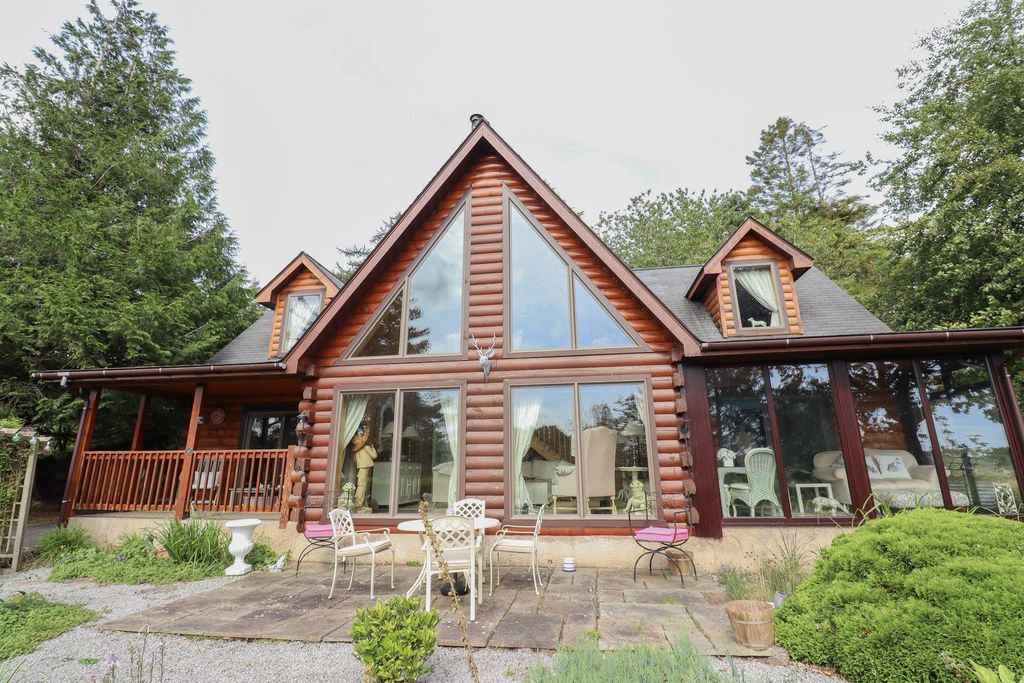 Property photo 1 of 38