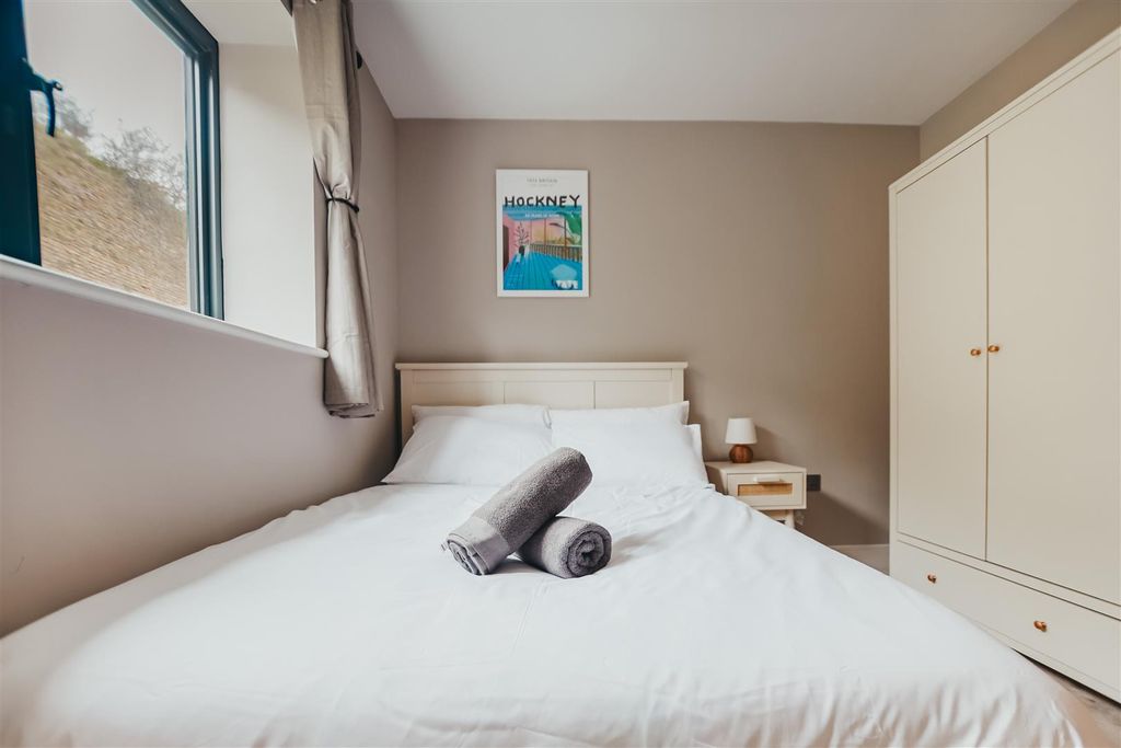 Additional image 20 of 3 bed flat for saleWhite Rock, Hastings TN34