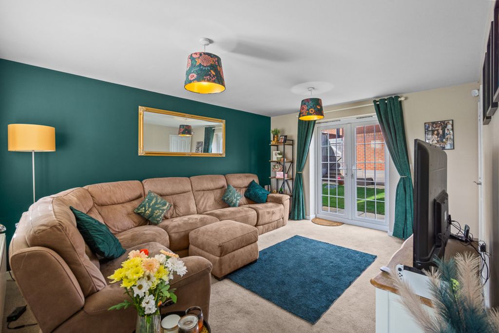 Property photo 2 of 17