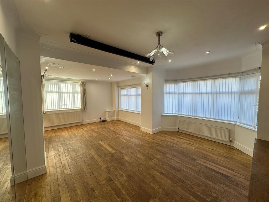 Property photo 3 of 17 Whatsapp Image 2026-02-23 At 10.24.23 (4).Jpeg