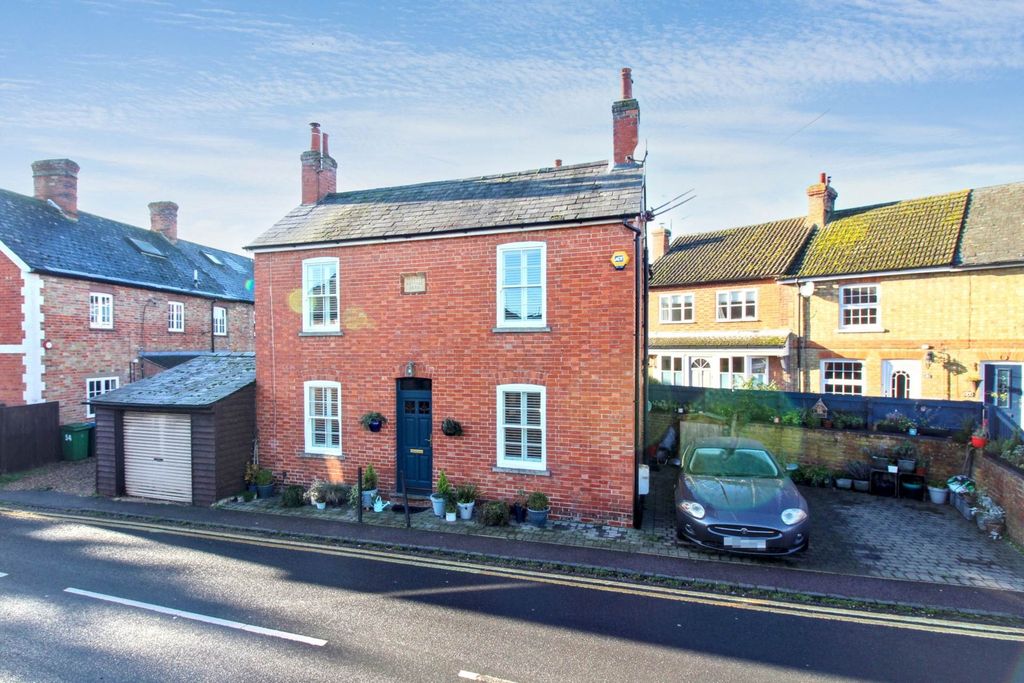 Property photo 1 of 13