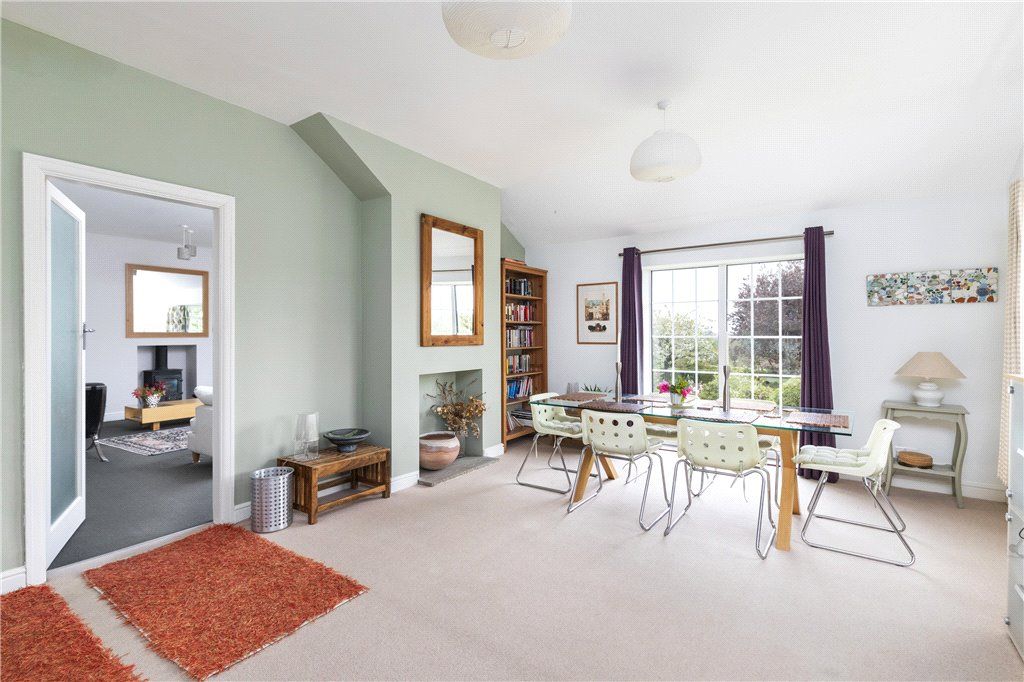 Property photo 3 of 20 Dining Room