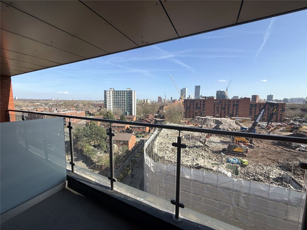 Property photo 2 of 8 Picture No. 06