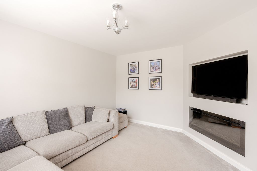 Property photo 3 of 26 2