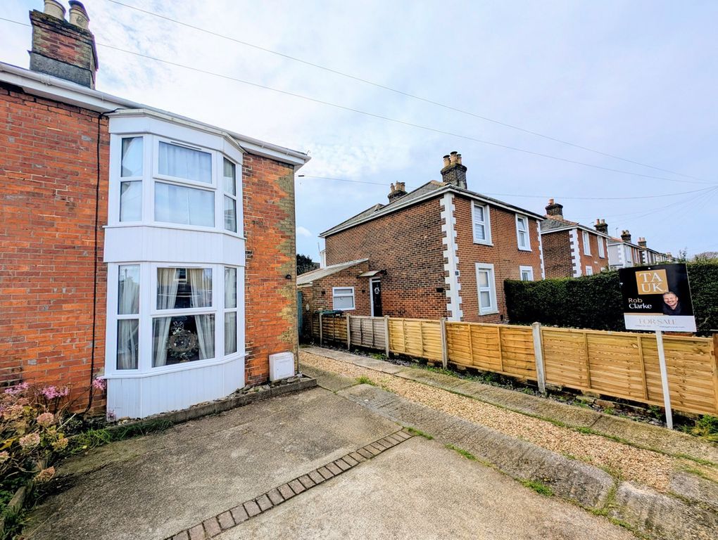 Property photo 3 of 33