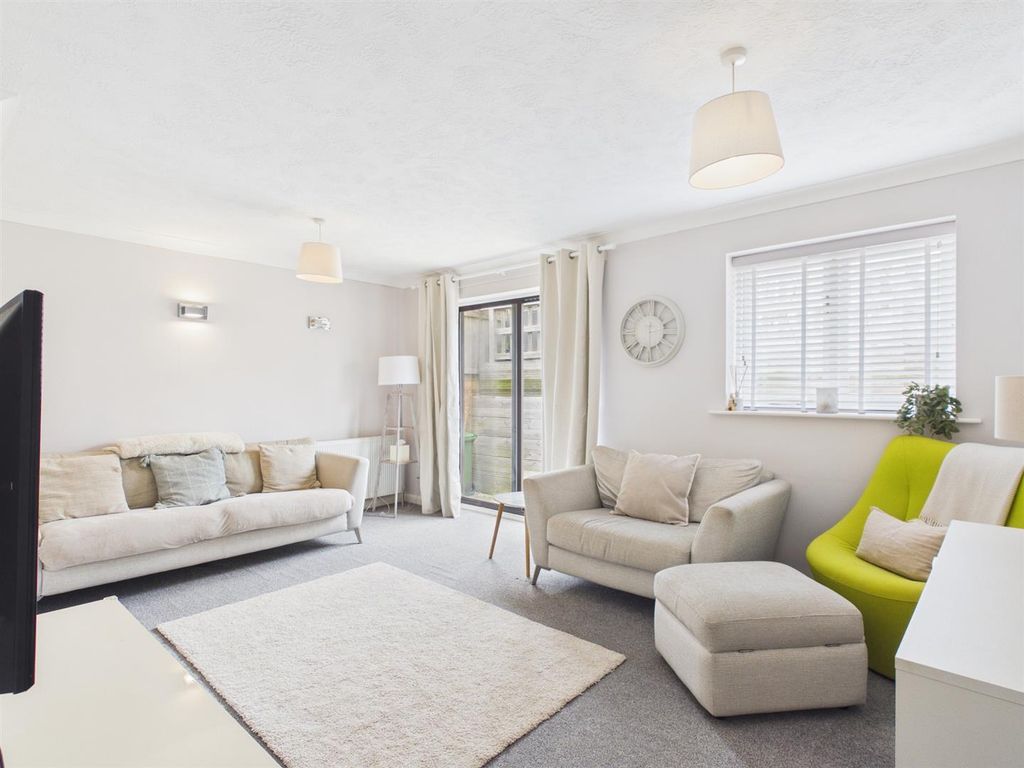 Property photo 3 of 14