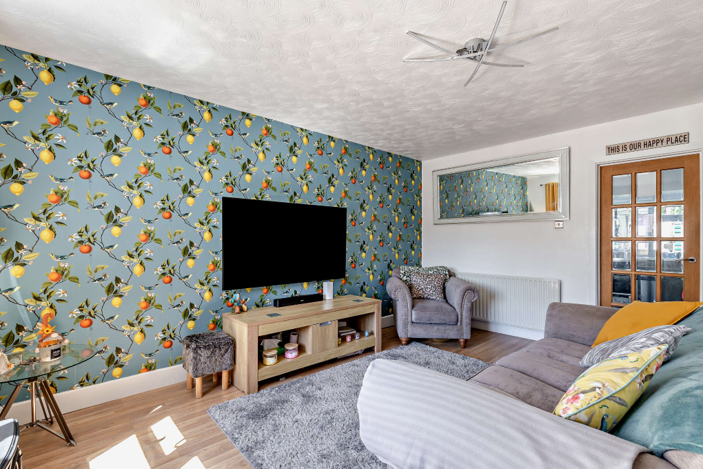 Property photo 2 of 11