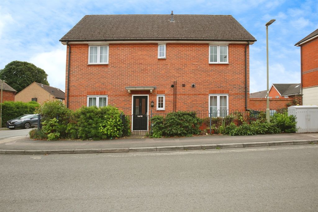 Property photo 1 of 11