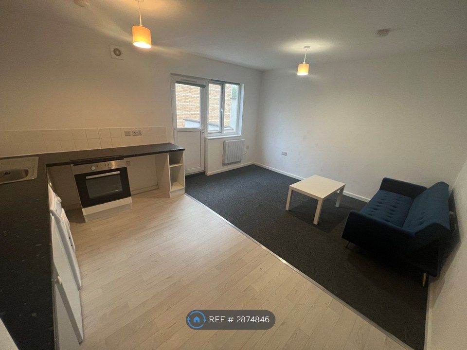 Property photo 3 of 13