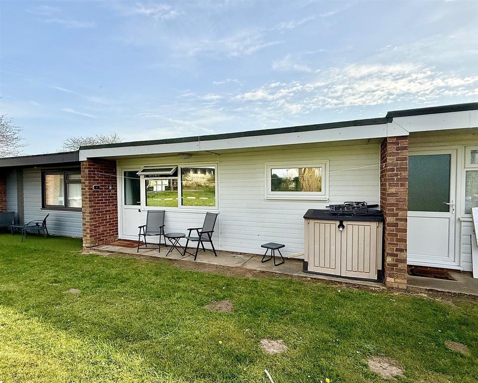 Property photo 1 of 9 Front