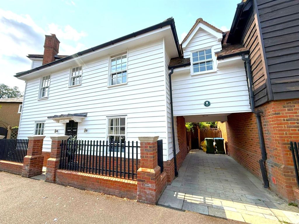 Property photo 1 of 14 Parking.Jpg