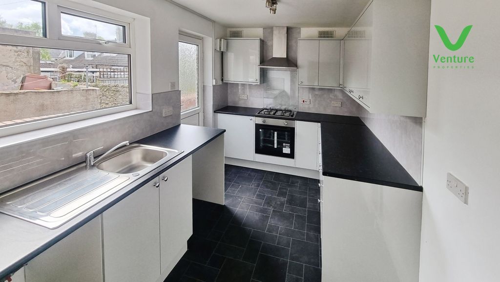 Property photo 2 of 9 Pbox-Img.Jpg