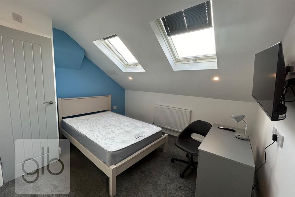 Property photo 1 of 9 5.Png