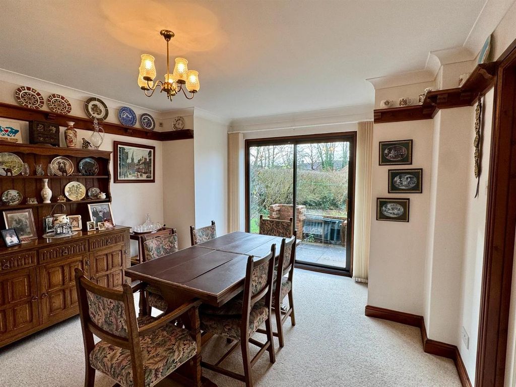 Property photo 3 of 25