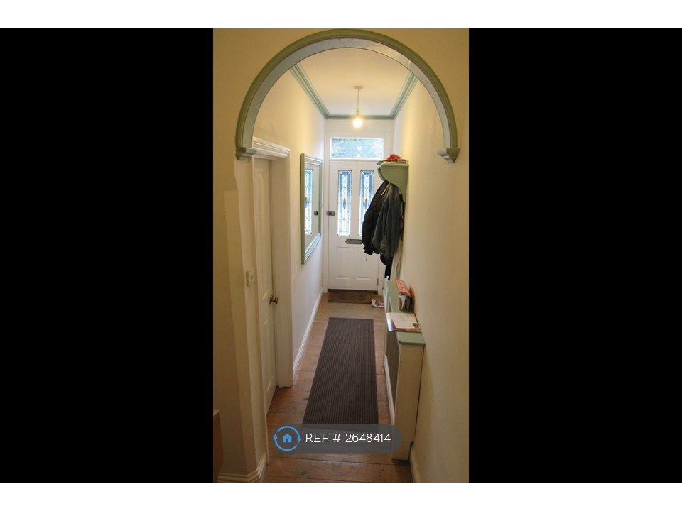 Property photo 2 of 20 Entry Hallway