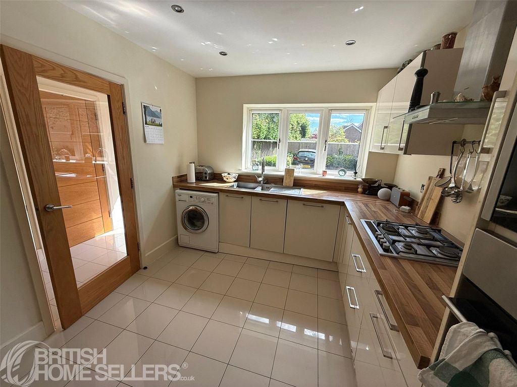Property photo 2 of 16 Picture No. 49