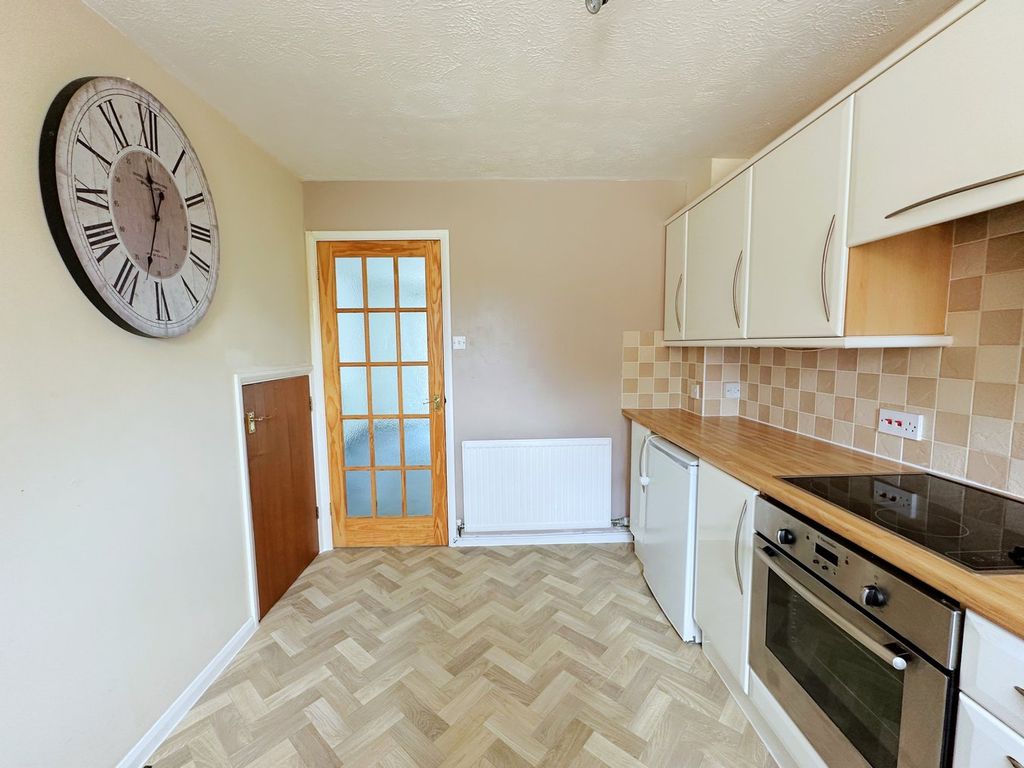 Property photo 3 of 14