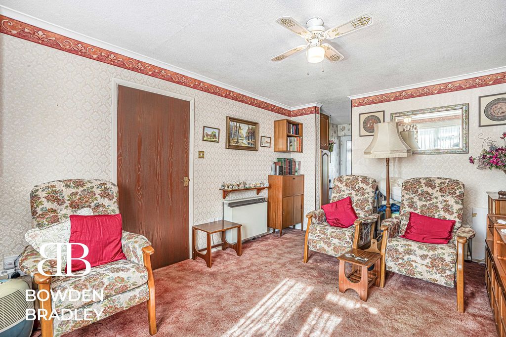 Property photo 2 of 12