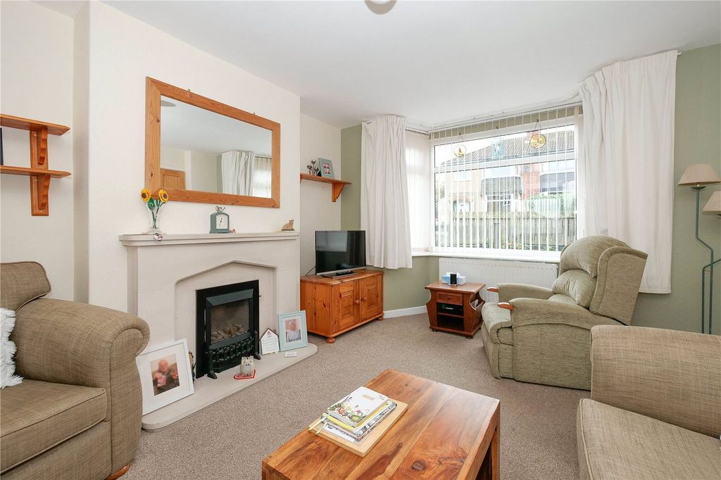 Property photo 2 of 15 Picture No. 05