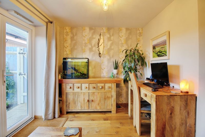 Property photo 3 of 17 Photo 16