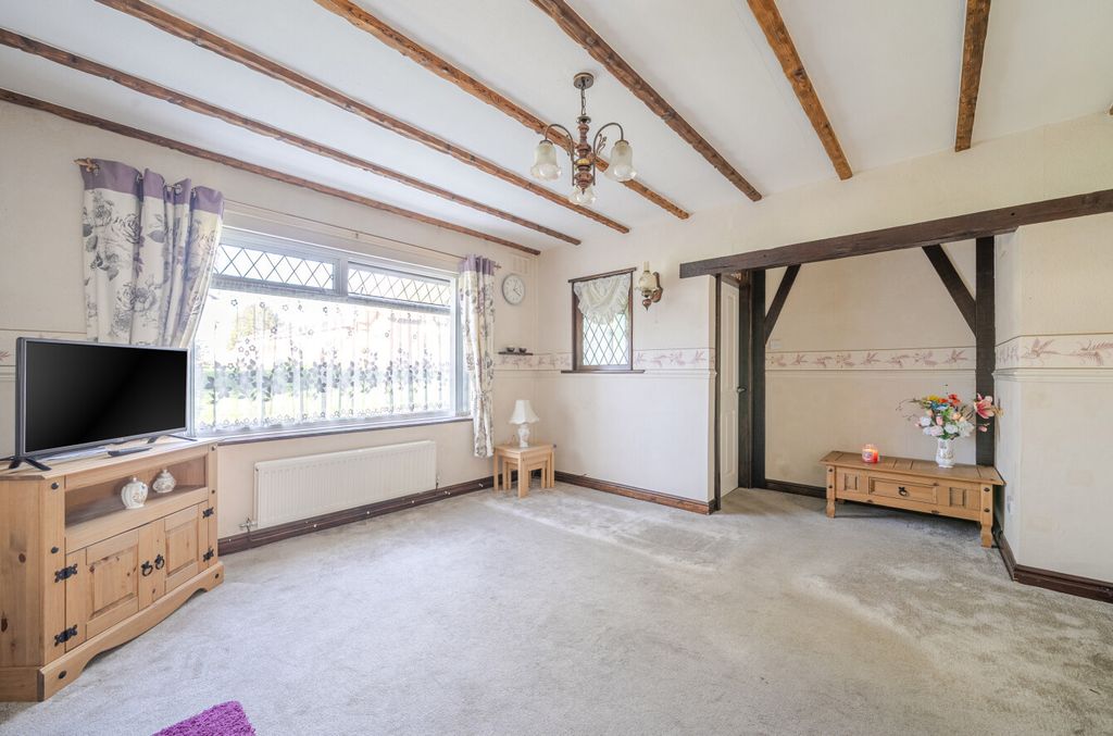 Property photo 3 of 21 1522018-14-1A0Cf3...