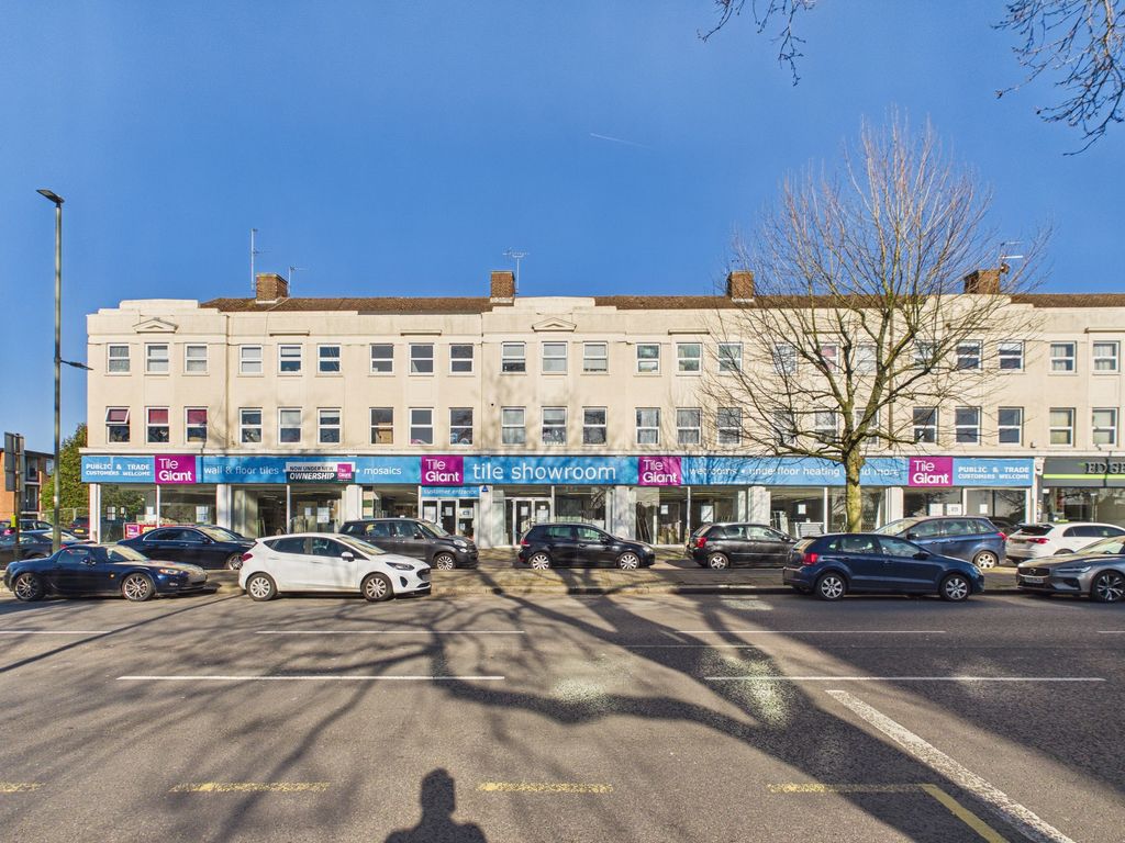 Property photo 2 of 11